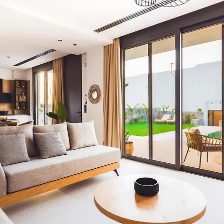 Nagia Luxury Family Villa